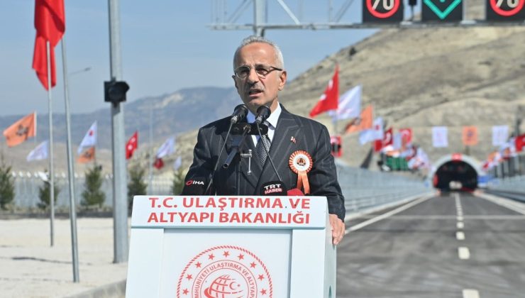 Abdulkadir Uraloğlu, Nallıhan Köprüsü açılışına katıldı