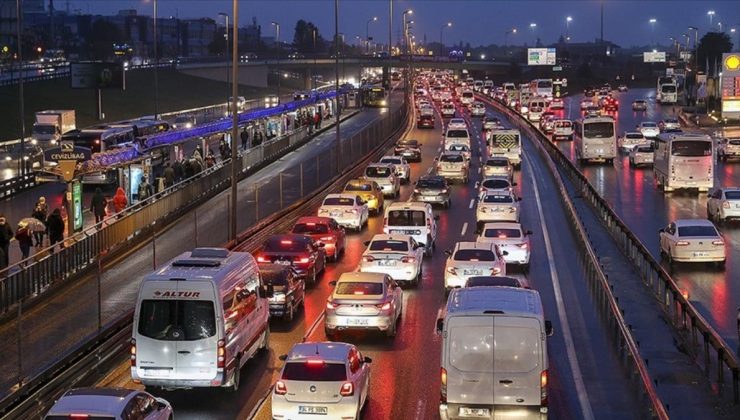 Şubatta 193 bin 600 adet taşıtın trafiğe kaydı yapıldı