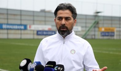 İlhan Palut, Rizespor’da göreve devam edecek şekilde çalışıyor