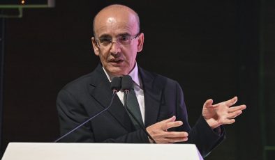 Mehmet Şimşek: Güçlü bir dezenflasyon sürecinin eşiğindeyiz