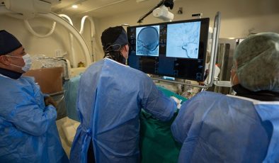 Ankara’daki beyin ameliyatı, Mısırlı yüzlerce hekim tarafından canlı izlendi