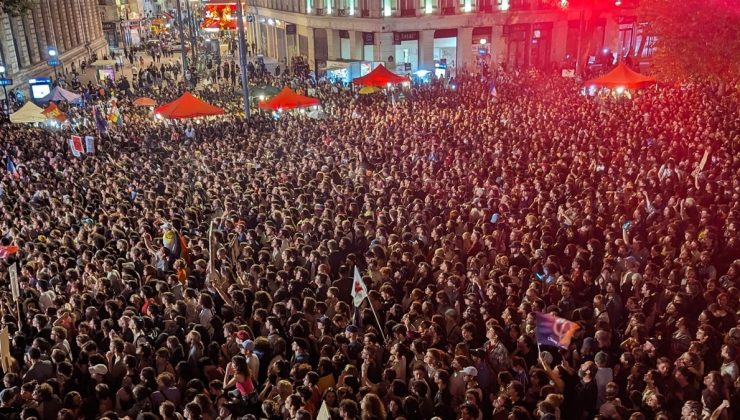 Fransa’da seçim sonrası aşırı sağ karşıtı gösteri