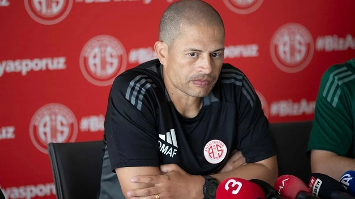 Antalyaspor’da Alex de Souza gelişmesi! Kritik toplantı