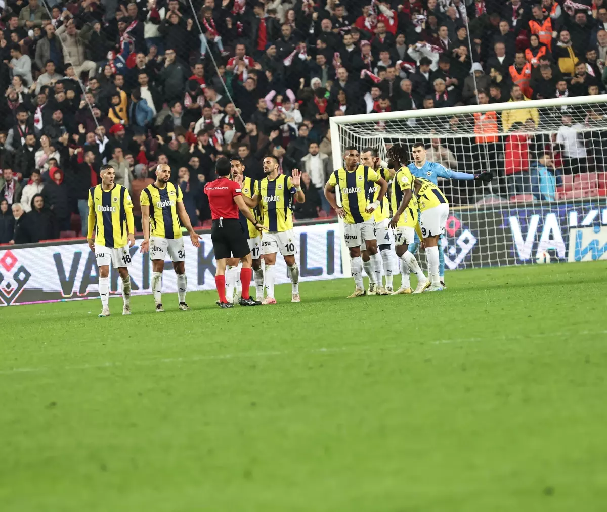 Fenerbahçe Samsunspor ile Berabere Kaldı